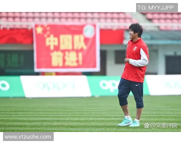 从默默无闻到闪耀绿茵场最意外的足球明星背后的奋斗故事